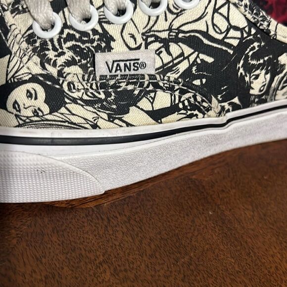 🔥🔥 VANS Marvel Colab Authentic Marvel Print Skate Sneakers Size 6.5M 8W - EUC - Picture 7 of 11